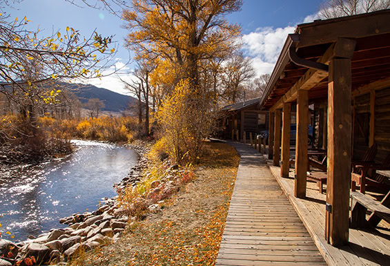 Vee-Bar-Guest-Ranch