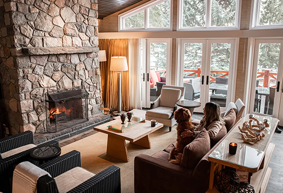 Fairmont-Jasper-Park-Lodge-interior