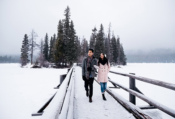 Jasper-Pyramid-Lake-im-Winter